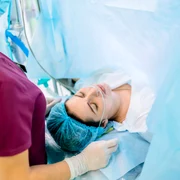 Sala de operatie - anestezie - FOTO Shutterstock 