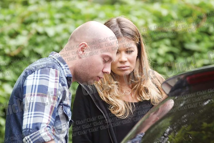 Gina Pistol s-a întâlnit în parc cu fratele ei, George (Fotografii: Mihai Ionescu)