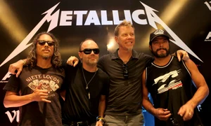 metallica 920x584 jpeg