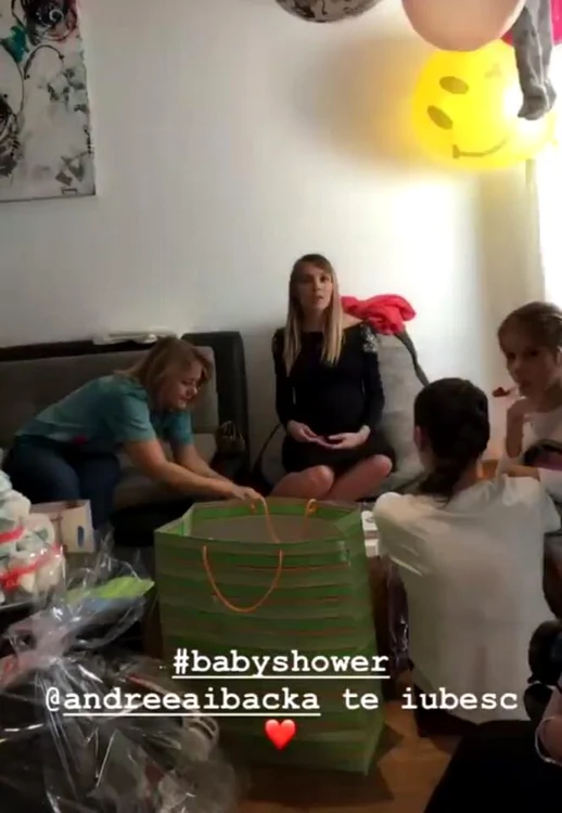 Andreea i-a organizat fetiței ei o petrecere