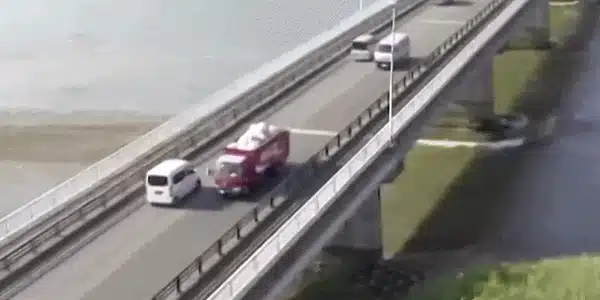 EARTHQUAKE gif