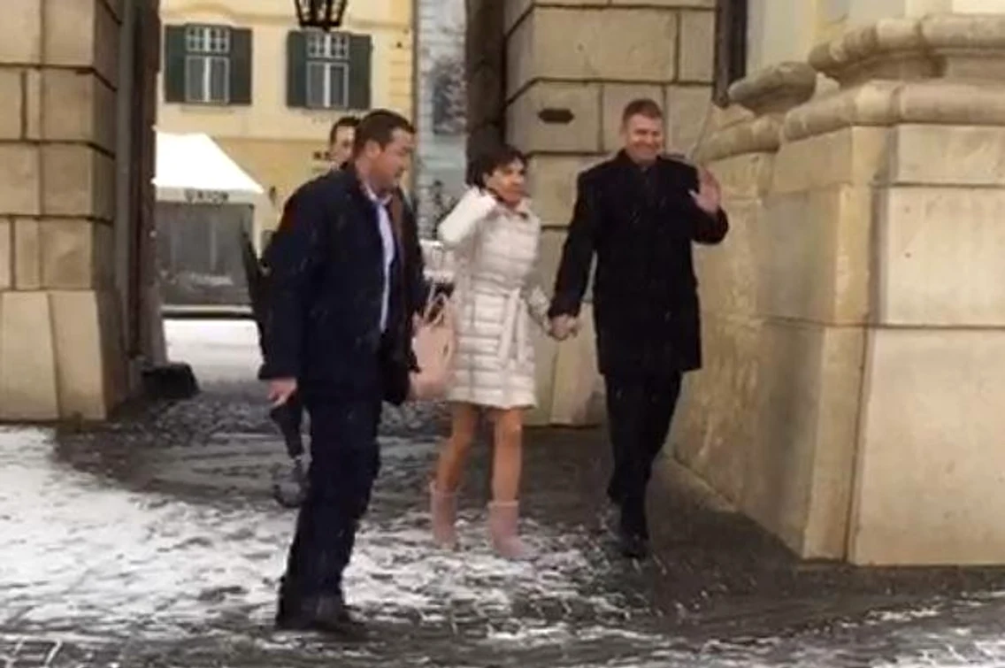 2 carmen iohannis mini iarna 1 jpg jpeg