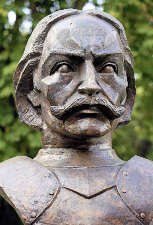Iancu de Hunedoara (statuie aflată la Timişoara)