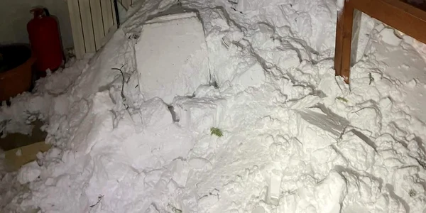 avalansa in Fagaras FOTO Radu Hera jpg