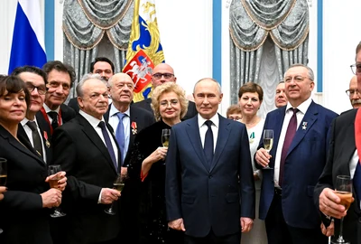 Ai0XacOZ80qhYW2EUKwgyM2Jngx3w0GZ jpg