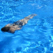 piscina jpg