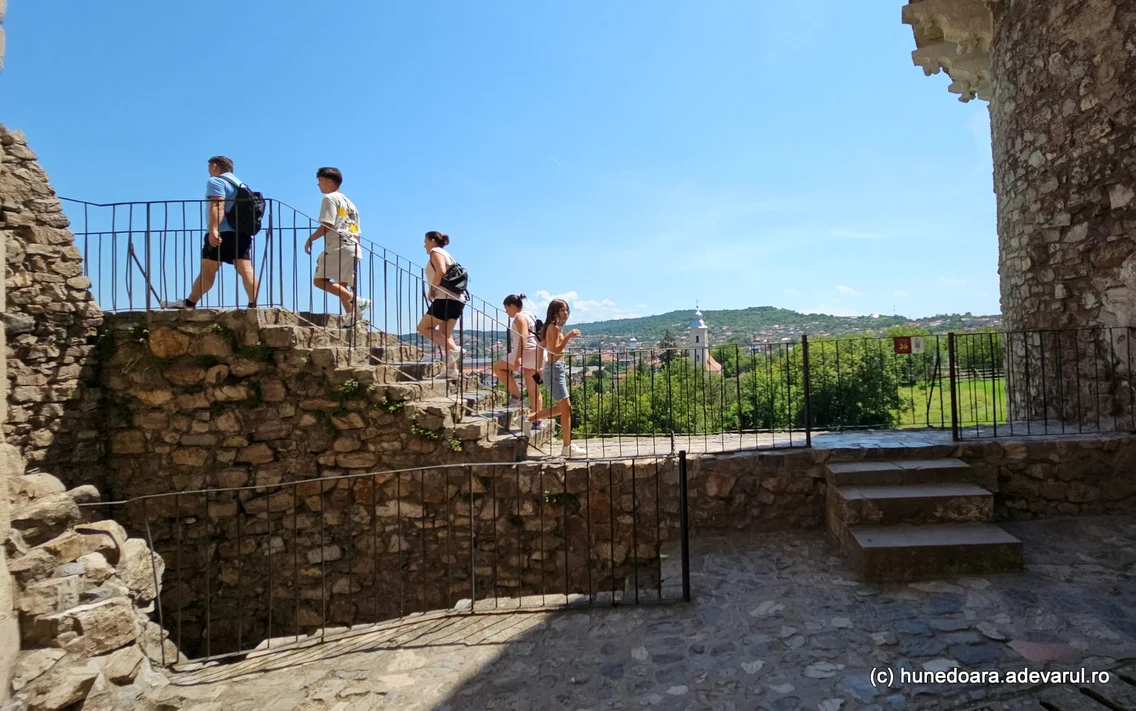 Castelul Corvinilot din Hunedoara  Foto Daniel Guță  ADEVĂRUL (32) jpg