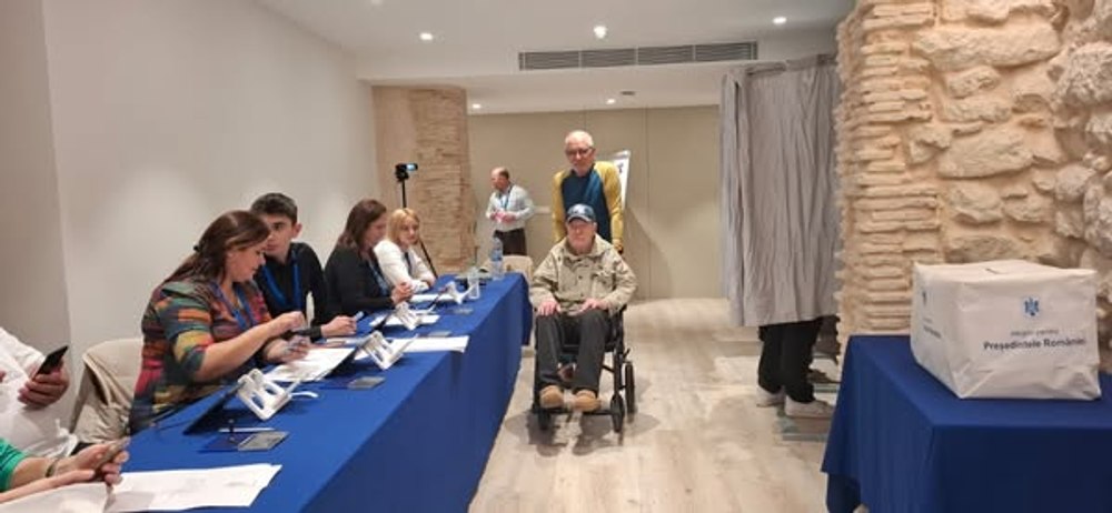 Exemplul unui român în vârstă de 101 ani care a votat în Spania pentru alegerile prezidențiale. Prezența la urne în diaspora  