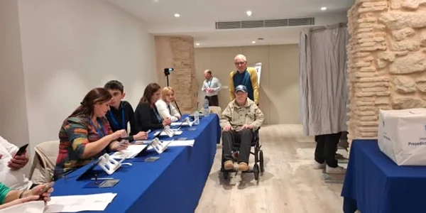 roman 101 ani la vot Alicante FOTO MAE jpg