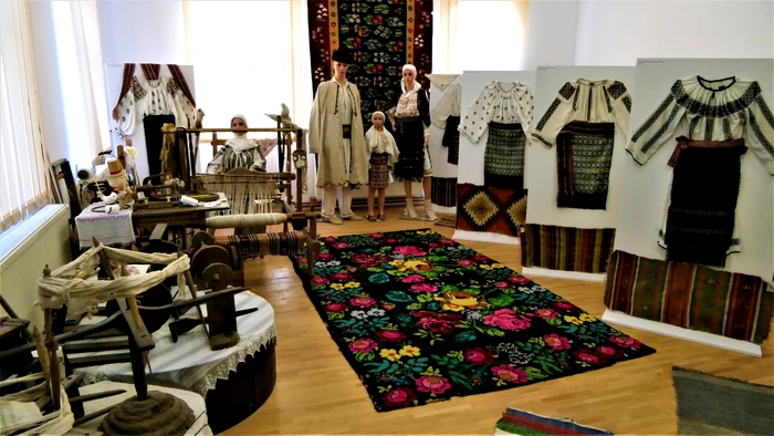 Muzeul etnografic din cadrul Centrului Cultural Zătreni din Vâlcea Foto Gaby Henning