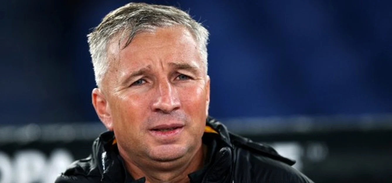 Dan Petrescu, mereu îngrijorat înaintea următorului meci. FOTO: Arhiva Adevărul