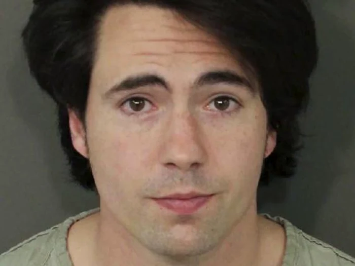 raymond Gates, cel care a violat-o pe fata de 17 ani