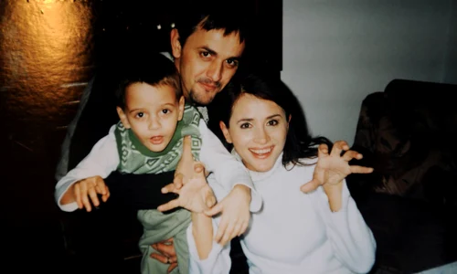 madalina si fratele ei 1 jpeg