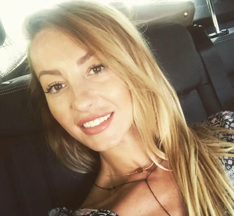 
    Flavia este una dintre cele mai sexy prezențe de pe micul ecranFoto: arhivă personală  