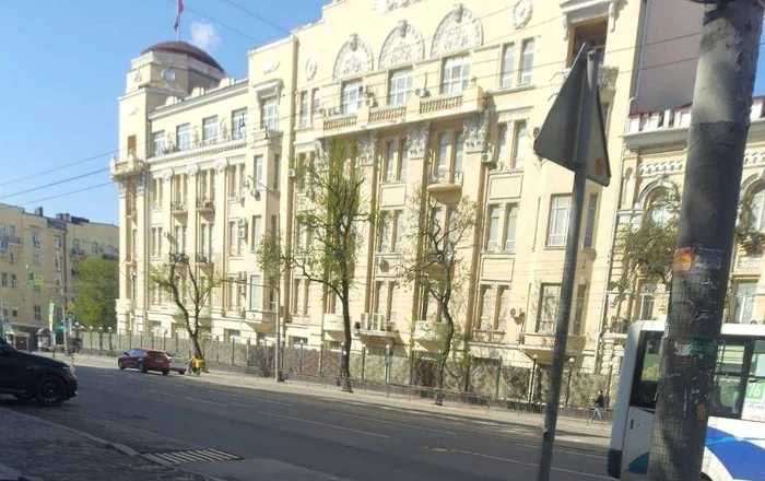 Sediul Districtului Militar de Sud al armatei ruse din Rostov FOTO: X