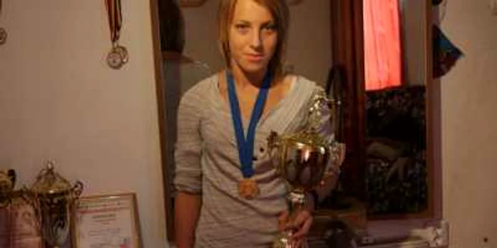 Ioana Mera este nevoită să stea acasă o perioadă, din cauza accidentării
