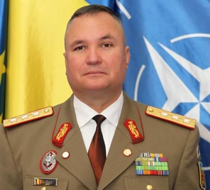 Nicolae Ciucă face parte din categoria ofițerilor care și-au câștigat gradele în teatrele de operații, el fiind singurul general român care a condus personal o misiune de luptă