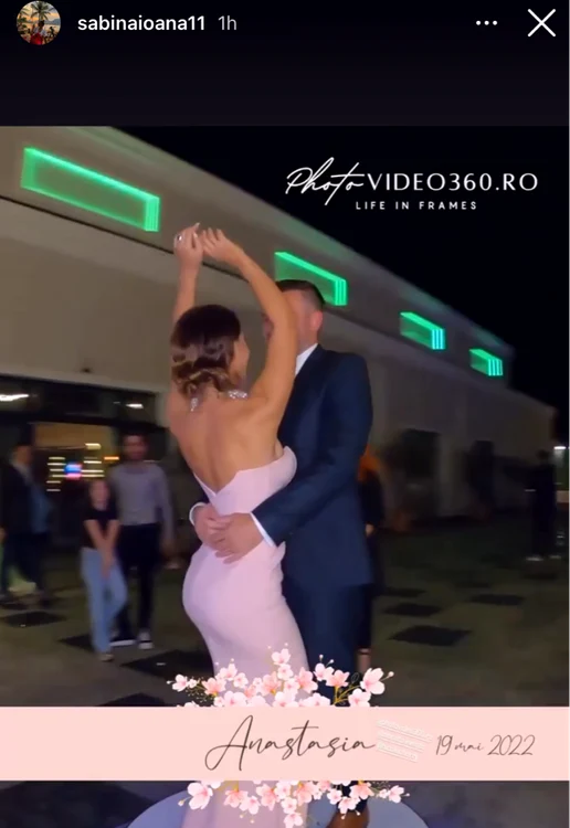 Sabina Bădălău, dansând la nunta lui Nicole Cherry