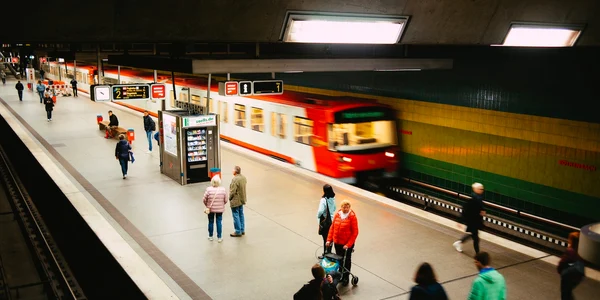 statie metro pexels jpg