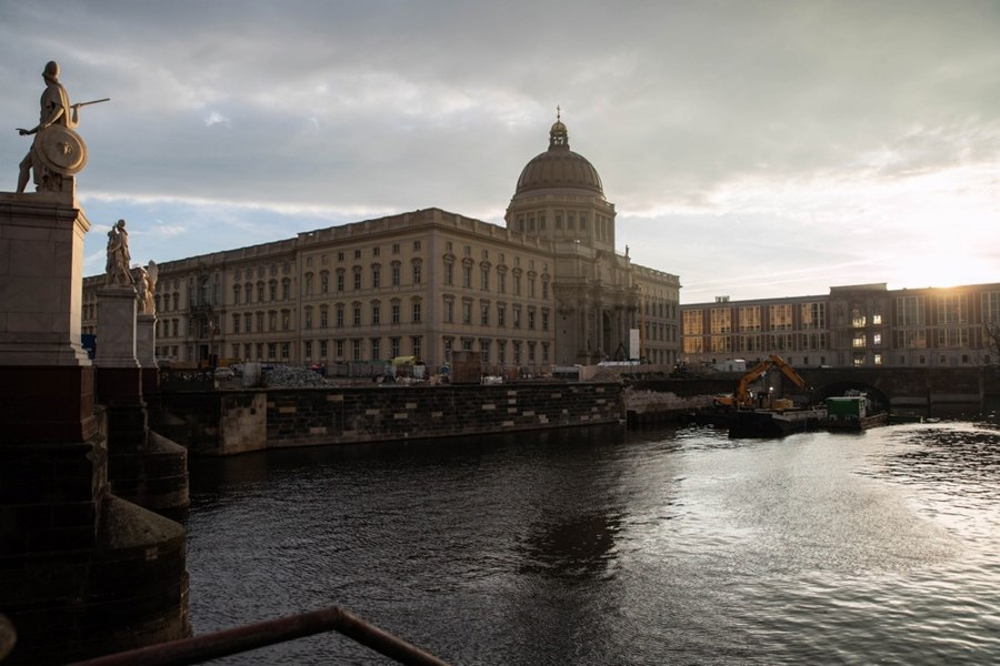 Statuile profeților Vechiului Testament, instalate la muzeul de artă Humboldt Forum, subiect de dezbateri privind infiltrarea extremei drepte