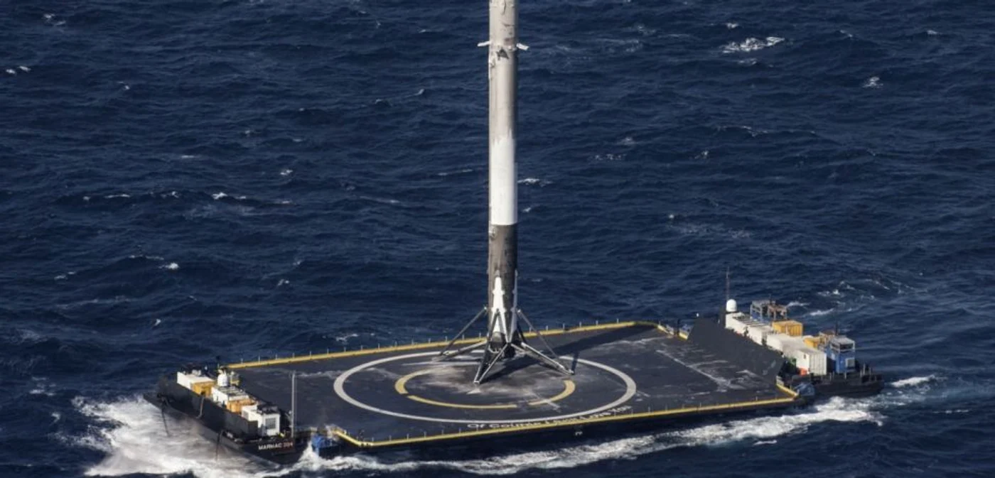 SpaceX foloseşte deja nava dronă Of Course I Still Love You pentru aterizările pe apă ale rachetelor lansate.