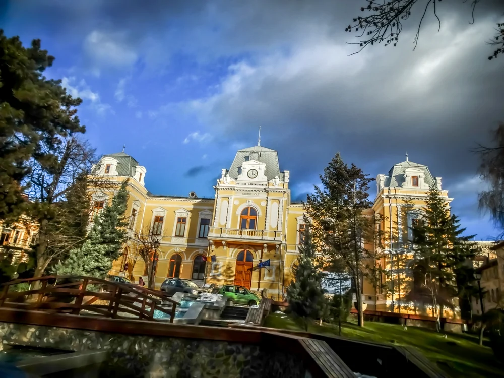 Muzeul Județean Olt, una dintre clădirile de patrimoniu restaurate, în Slatina FOTO: G. Pițulescu