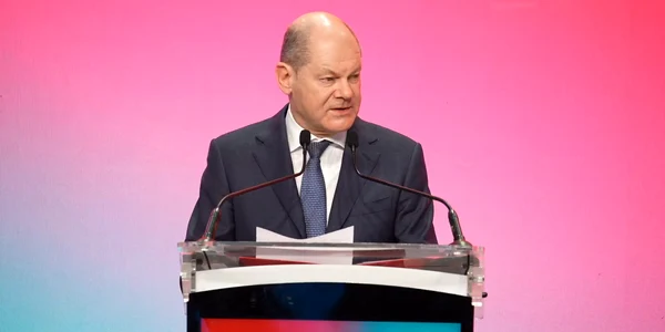 Cancelarul german Olaf Scholz la reuniunea PES Foto: captură de ecran