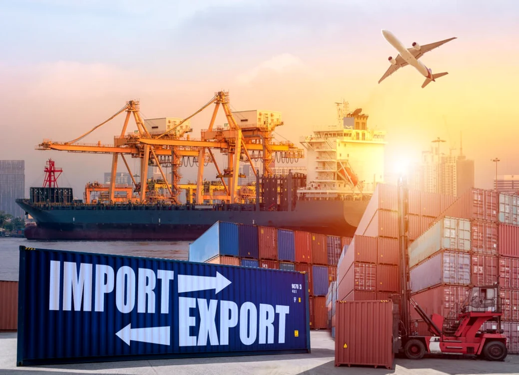 Containere într-un port