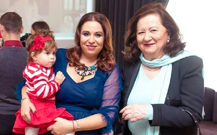 2 oana roman si mioara roman 2 jpg jpeg