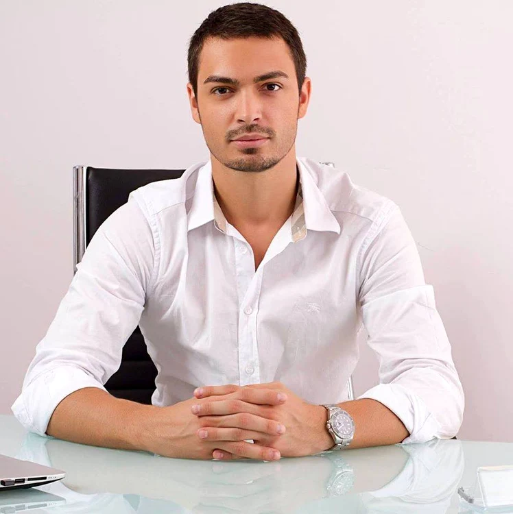 Dr. Valentin Răducanu