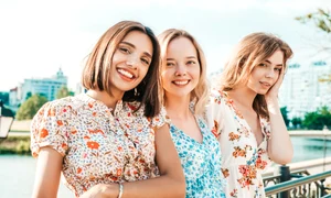 click ro  Găsește ți rochia perfectă pentru eleganța de zi și glamourul de seară jpg