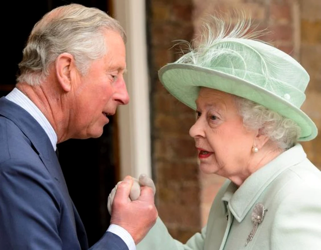 Va fi regele Charles la fel de popular ca regina Elisabeta, foto pinterest jpeg