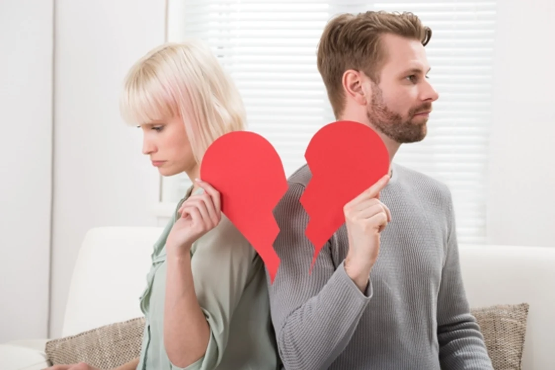 
    Statul în casă, zi de zi, face ca multe cupluri să se gândească la divorț  