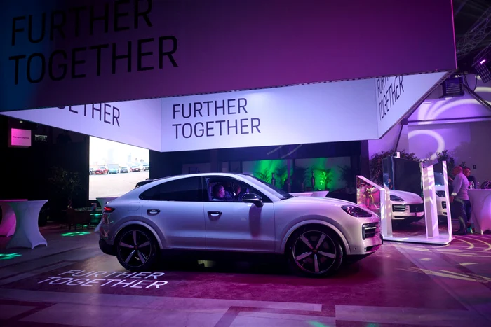 A treia generație Porsche Cayenne a sosit în România Foto - Radu Chindriș