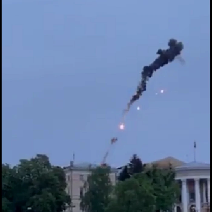 O dronă ucraineană a fost doborâtă la Kiev FOTO Captură Twitter