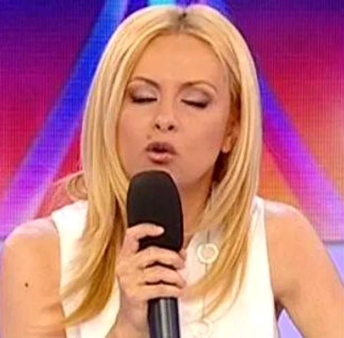 Oana a permis unei echipe Acces direct să filmeze toate lucrurile Mărioarei ZăvoranuCaptură Antena 1