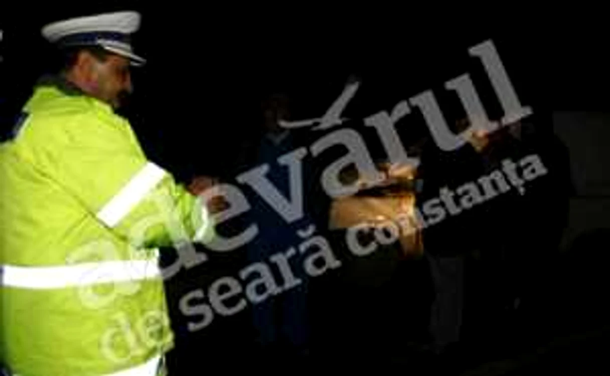 Poliţiştii au stabilit că pietonul a traversat prin loc nepermis şi fără să se asigure