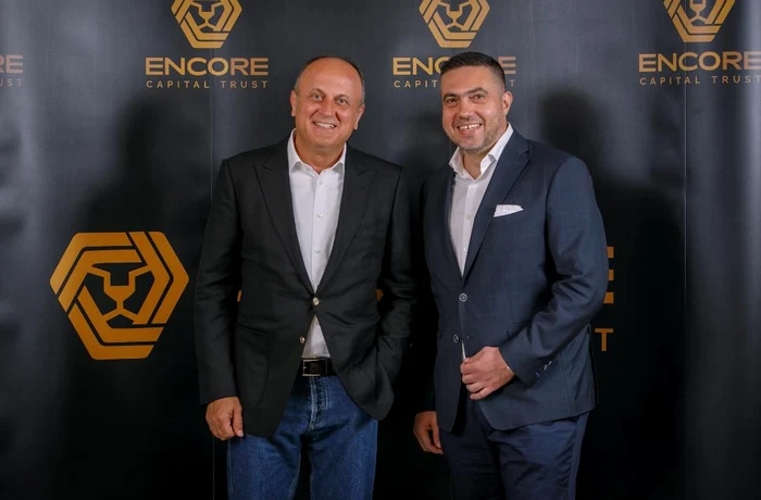 Dan Șucu, proprietarul Mobexpert, și Cosmin Savu-Cristescu, acționar majoritar Redport