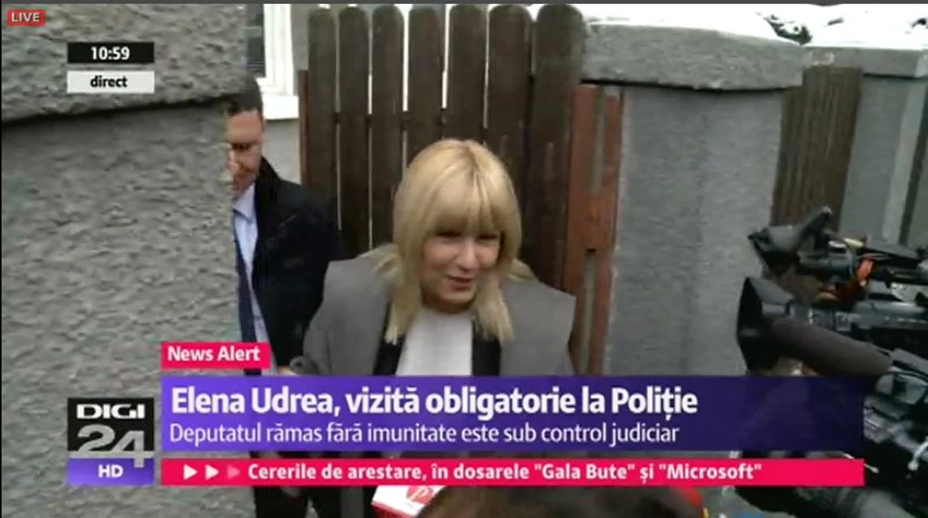 Elena Udrea nu a vorbit mult cu presa la ieşirea din secţia de poliţie
