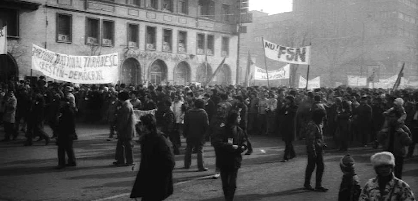 Miting anti-FSN în anii 1990