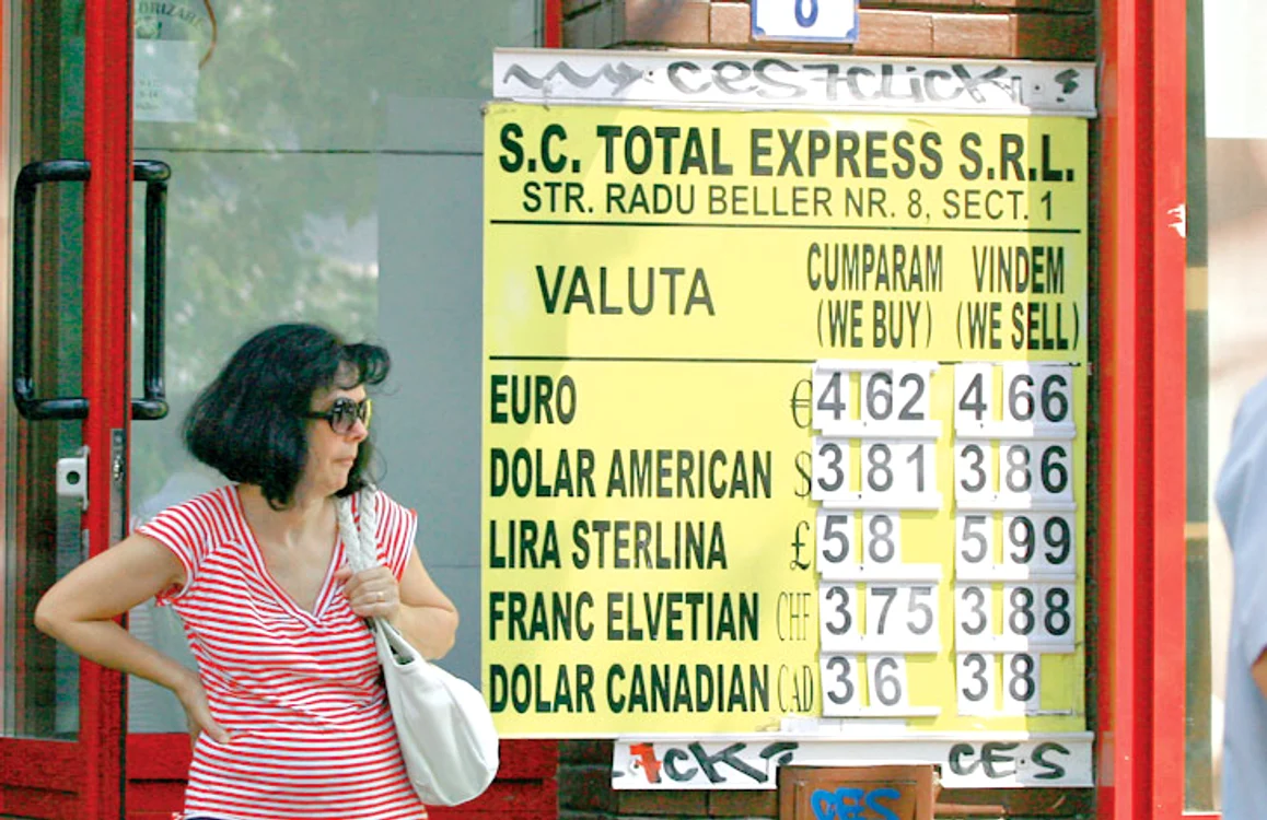 Ieri, euro  se vindea  cu 4, 66 lei