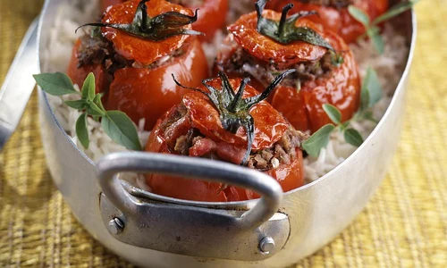 rosii la cuptor umplute cu carne de vita jpeg