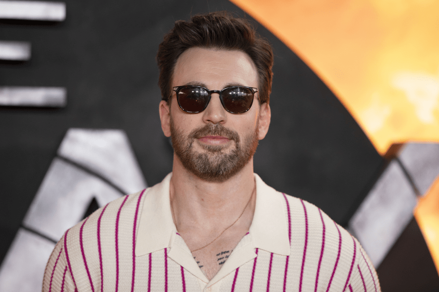 Chris Evans, desemnat „cel mai sexy bărbat în viaţă”: „Mama mea va fi atât de fericită”