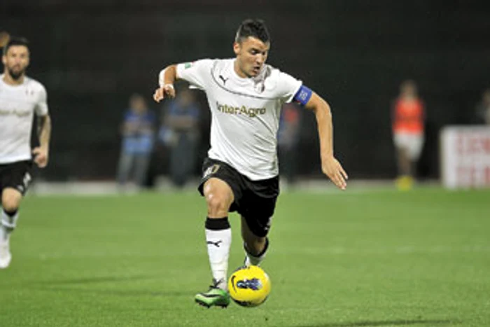 
    Giurgiuvenii vor 1.100.000 de euro de pe urma transferului vedetei lorFoto: Mediafax  