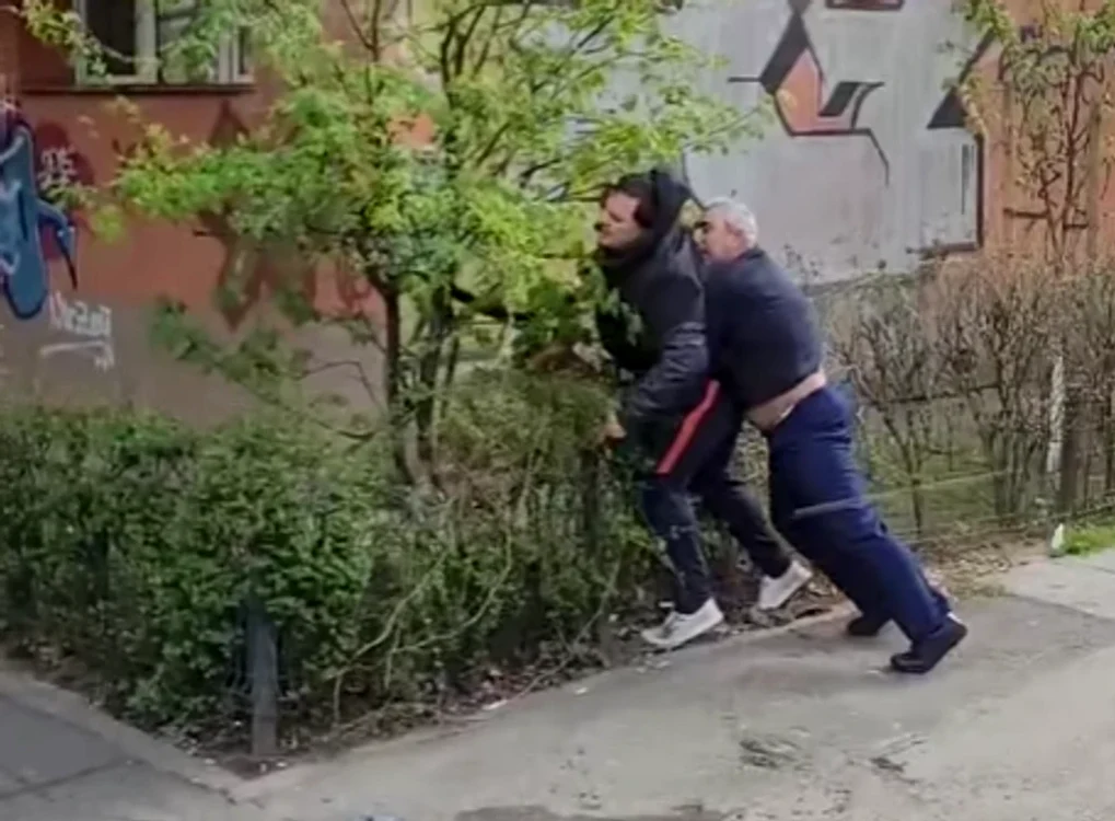 Scenă din timpul conflictului din luna aprilie