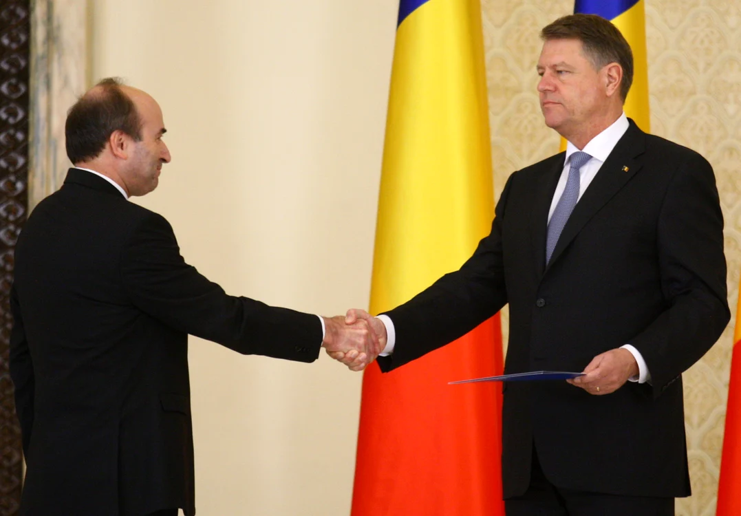 
    Ministrul Justitiei Tudorel Toader și președintele Klaus Iohannisfoto: arhiva Adevărul  