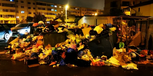 Muti de gunoaie ploiesti