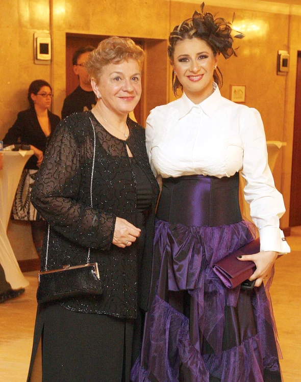 Mama impresarei Anamaria  Prodan este foc şi pară din  cauza situaţiei în care s-a  trezit de două luni încoace