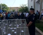 Sindicaliştii portuari protestează în faţa Primăriei/Prefecturii Constanţa FOTO Adrian Boioglu