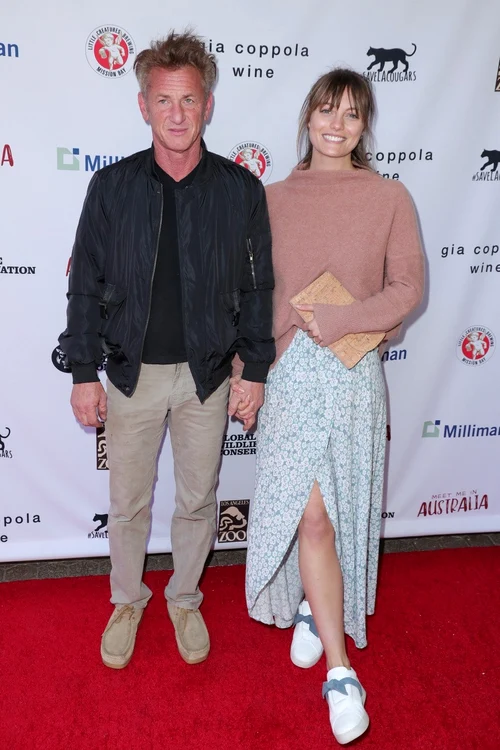 Sean Penn şi Leila George  se iubesc din 2016, chiar  dacă între ei e o diferenţă  de vârstă de 31 de ani